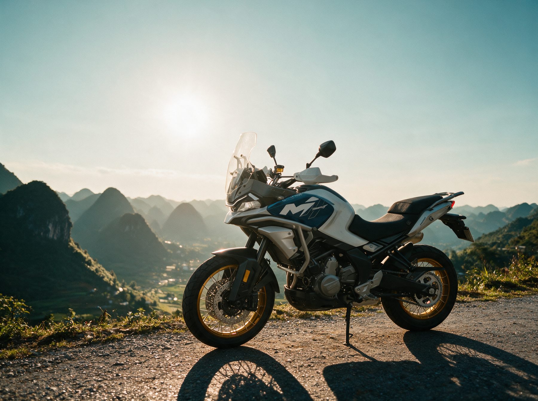 CFMoto 700MT